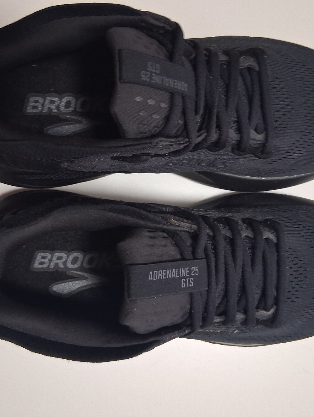 Brooks Adrenaline GTS 25 All Black Running Shoe Women’s Size 9 (2A) Narrow * NEW - Picture 5 of 8